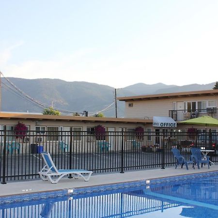 Flamingo Motel Penticton Exterior foto